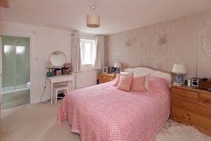 Bedroom- click for photo gallery